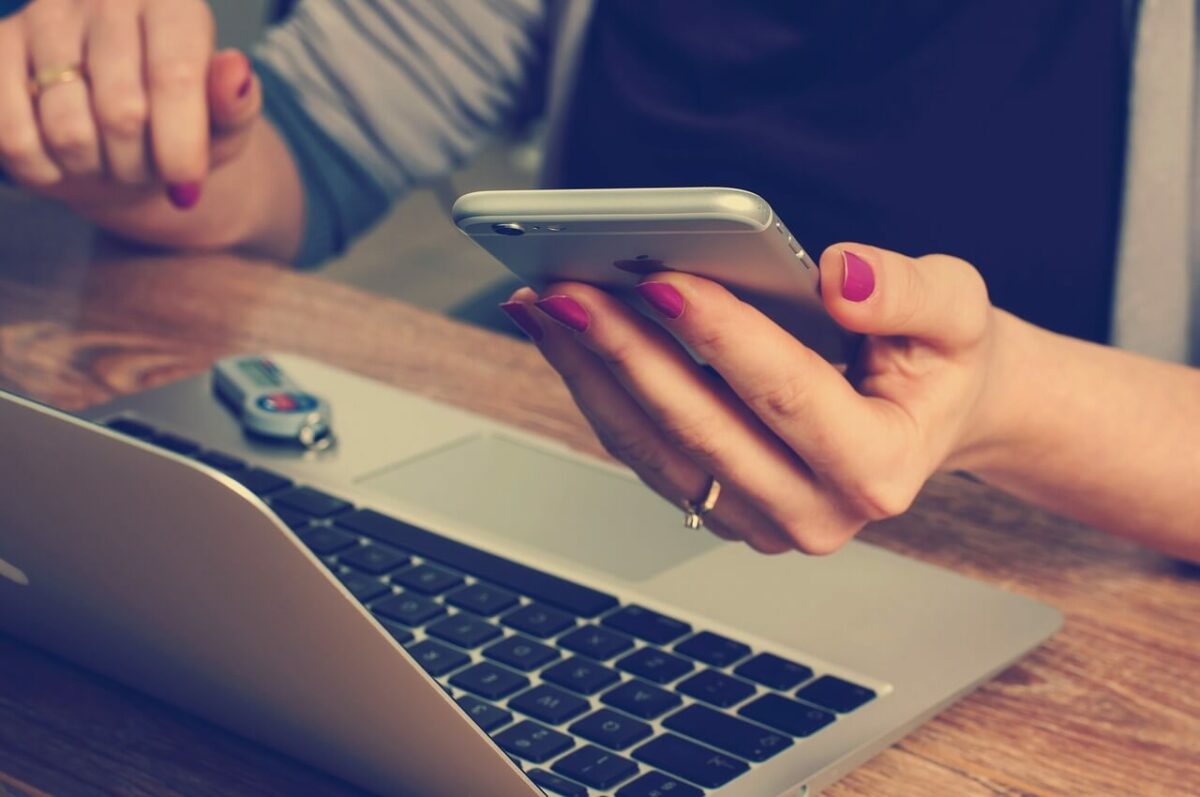 office 620822 1280 | ¿Por qué un sitio web debe ser Responsivo?