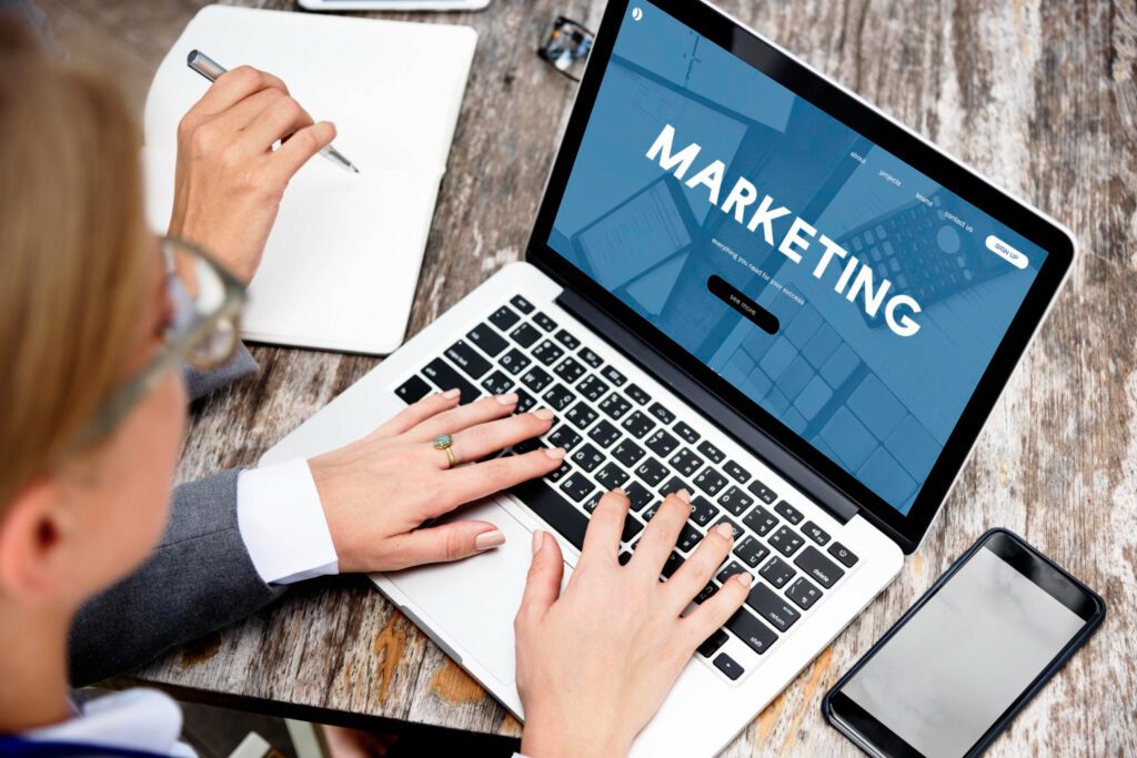 ¿Cuáles son los Beneficios de las campañas de marketing en redes sociales? 1 Beneficios de las campañas de marketing en redes sociales.